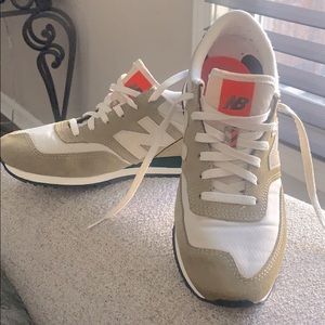 NEW BALANCE  620 CLASSICS RETRO SHOES